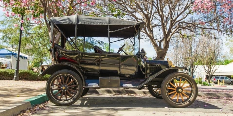 اولین خودروهای جهان