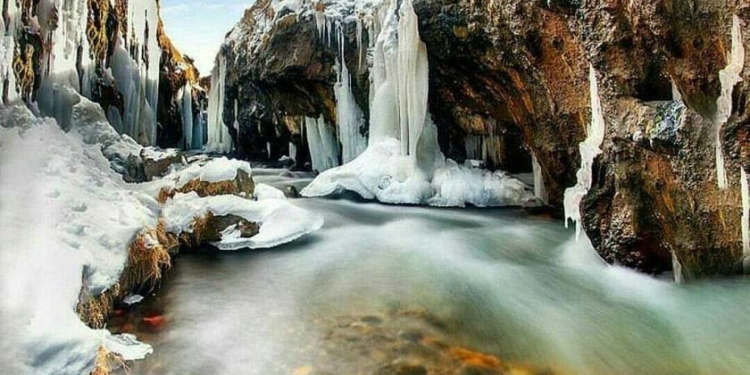 مکان های عجیب اما دیدنی ایران 1 مکان های عجیب